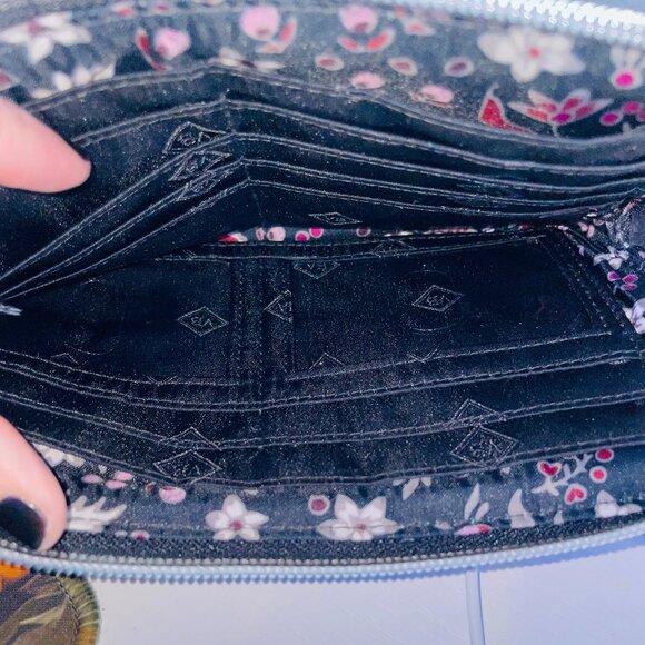 Vera Bradley RFID 3/4 Zip Wristlet Black Performance Twill Wallet - Picture 2 of 8